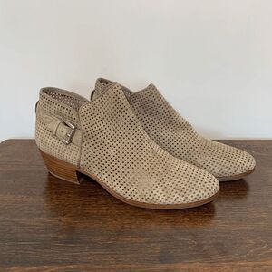 Sam Edelman PAULA Perforated Suede Bootie Taupe Stacked Heel Buckle Size 10